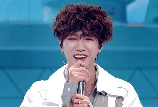 少年之名|《少年之名》排名更新，回锅肉选手占据榜单，七个出道位基本定了