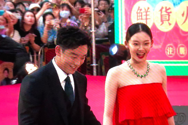 郑恺|郑恺火锅店抄袭？被质疑装修雷同，店家放出多对比图引热议！