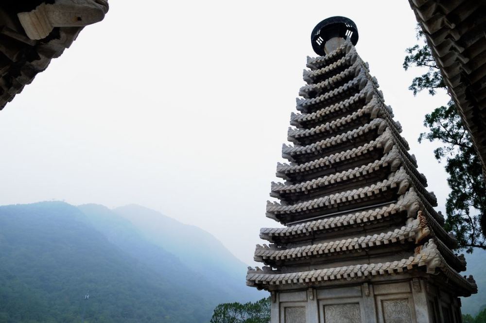 寺庙|北京一座园林式寺庙，布局紧凑、保存完好，曾被扩建过