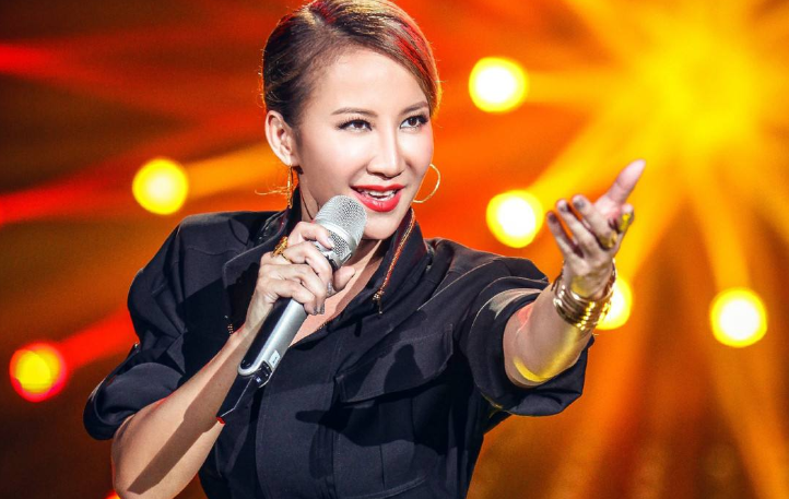 李玟|突喊心碎被传豪门婚变？国民女神沉默5天，14字自曝婚姻状况！