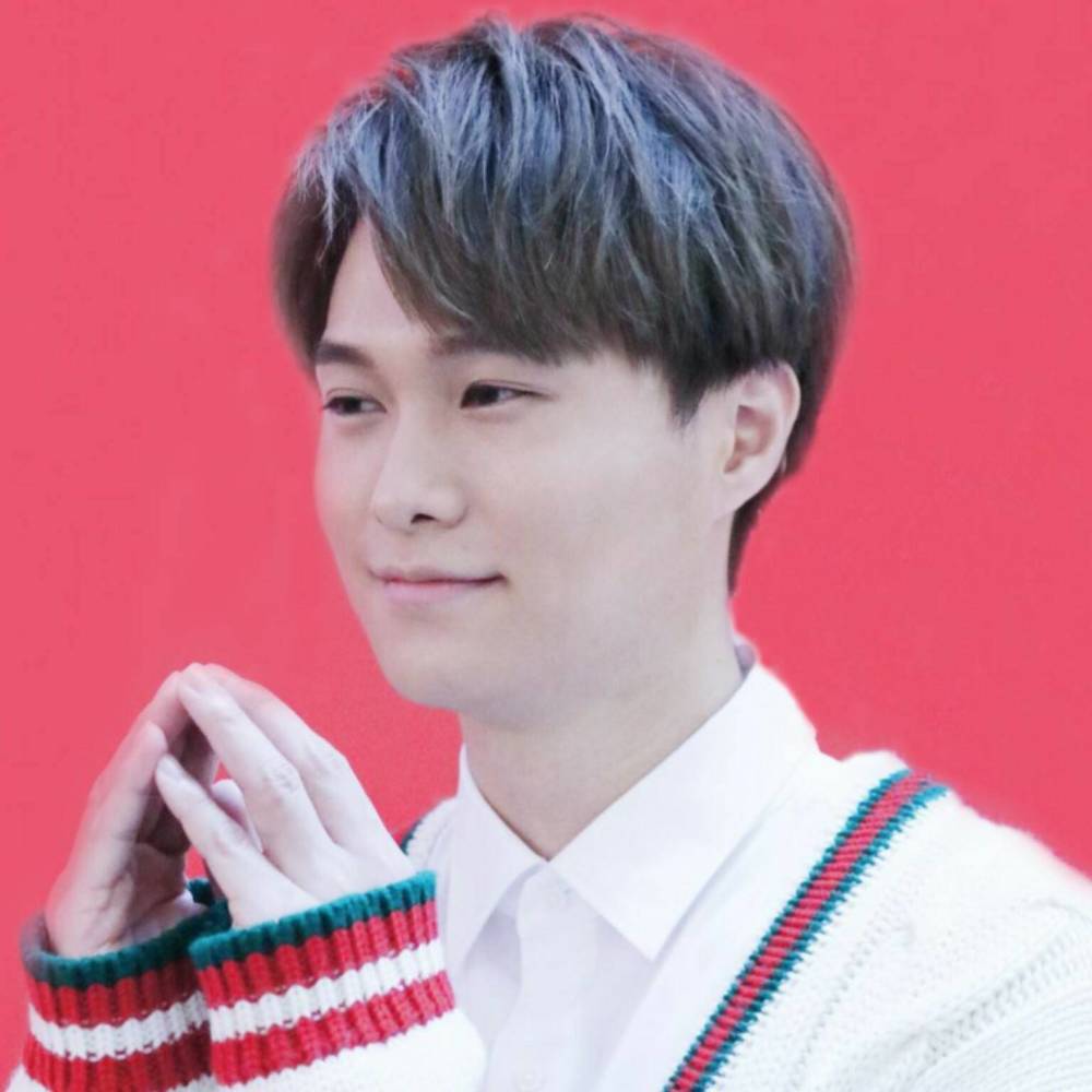 tvb|TVB人气歌手凭“非正常”角色上位，曾出演易服癖，玩“虐待”