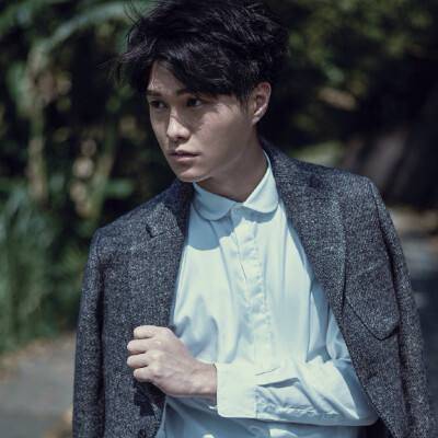 tvb|TVB人气歌手凭“非正常”角色上位，曾出演易服癖，玩“虐待”