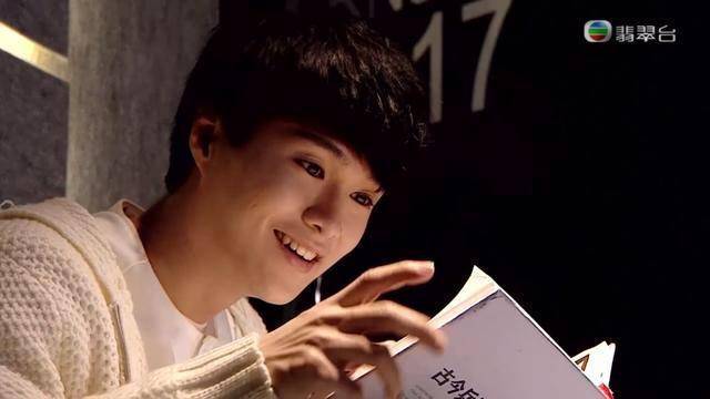 tvb|TVB人气歌手凭“非正常”角色上位，曾出演易服癖，玩“虐待”