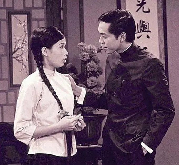 冯淬帆|75岁冯淬帆近照秃顶严重，自认性格孤僻，分手汪明荃后单身至今