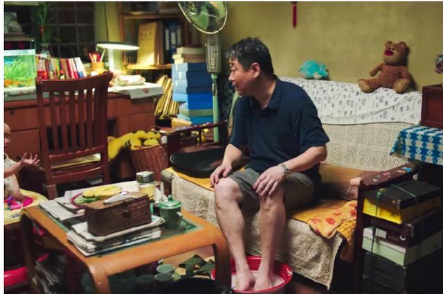 陈建斌|国产剧两大未解之谜：亿万富翁像傻白甜，贫穷女主却能月花10万