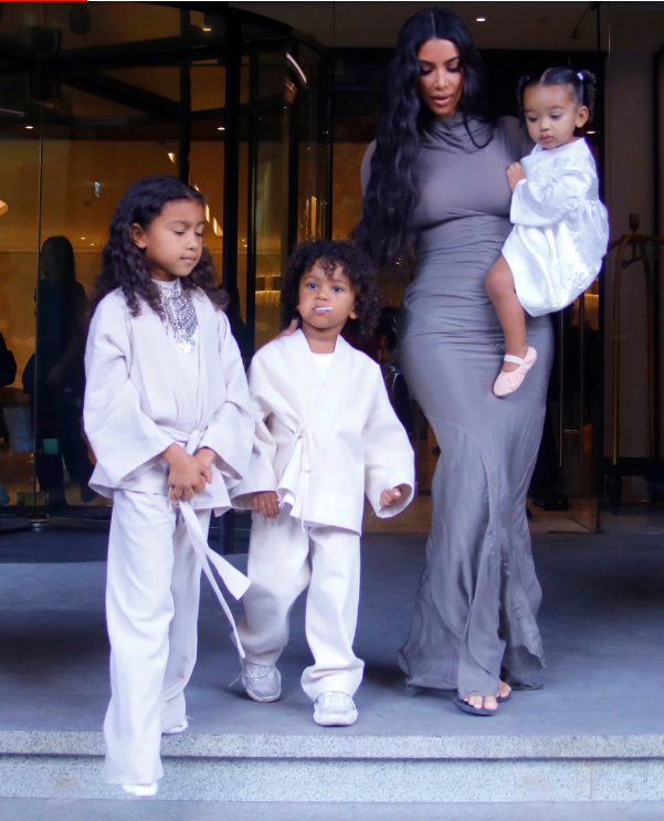 道恩·强森|巨石强森居ins富豪榜榜首，发一贴就赚705万，击败卡戴珊和金小妹