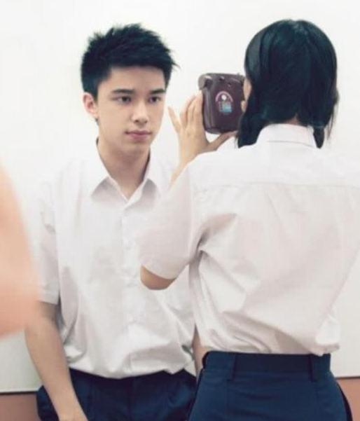 杨颖|明星姐弟年龄差，杨颖差7岁，沈月差10岁，最后一位差了19岁