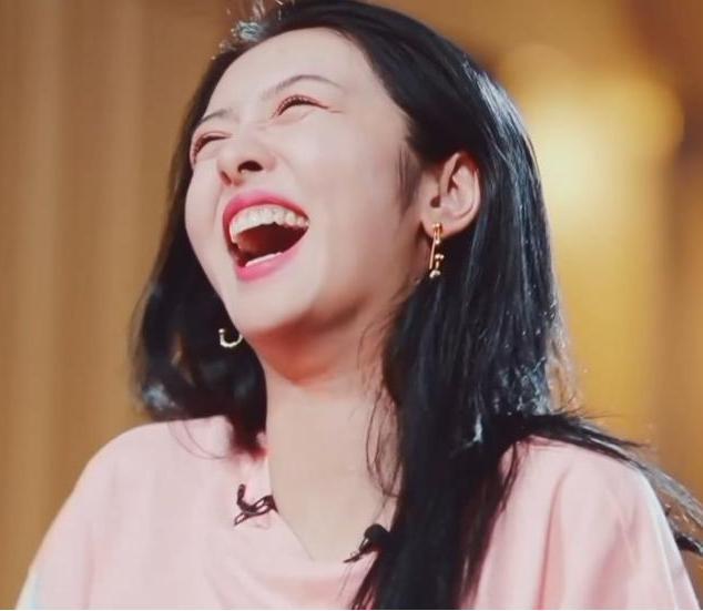 杨颖|明星姐弟年龄差，杨颖差7岁，沈月差10岁，最后一位差了19岁