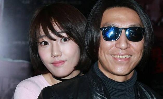 白百何|白百何分享视频右手无名指戒指抢镜疑有新恋情，离婚后多次传绯闻