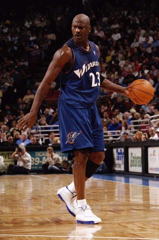 如果乔丹不算上奇才的场均数据,现役球员中有人能超越吗?