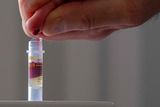 鲍里斯·约翰逊|鲍里斯公布英国未来的防疫计划，加多防护物资，开放大型集会场所