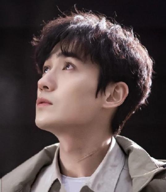 朱一龙|你家房子“塌”了吗？没有，朱一龙还给“精装修”了