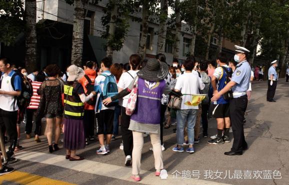 上海中考成绩分排名_来了!上海70余所初中2020中考成绩汇总!