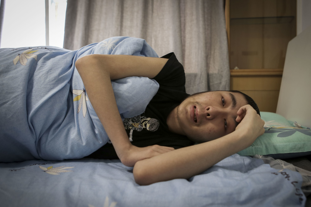 福建一17岁男孩患重症后"容貌大变",帅小伙被整成了中年大叔