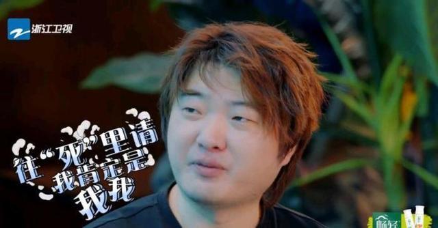 刘德华|贾玲邀请刘德华参加综艺，人家在抄经为灾民祈福，能来吗？