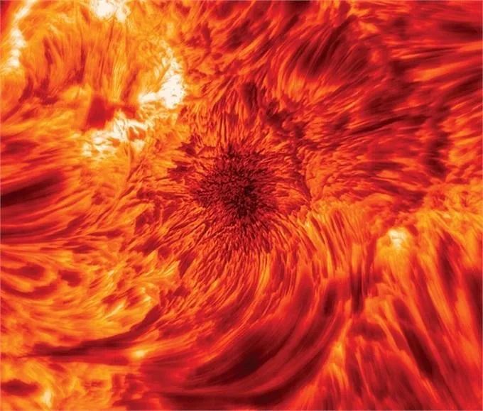5月底飞行器通过近日点,拍下了最接近太阳表面,展
