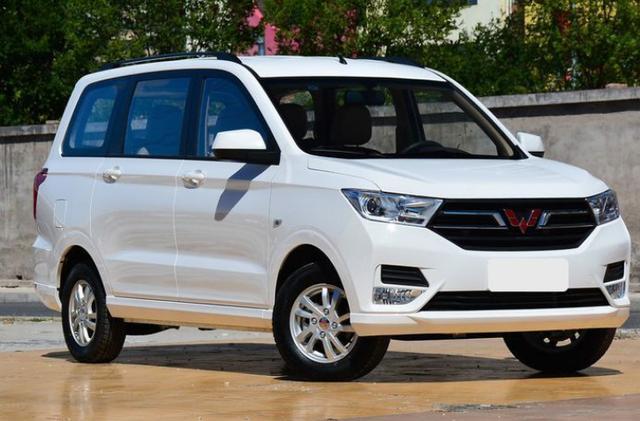 丰田埃尔法|京城“最牛”埃尔法，土豪塞纸条800万求购车牌，车主：我很穷？