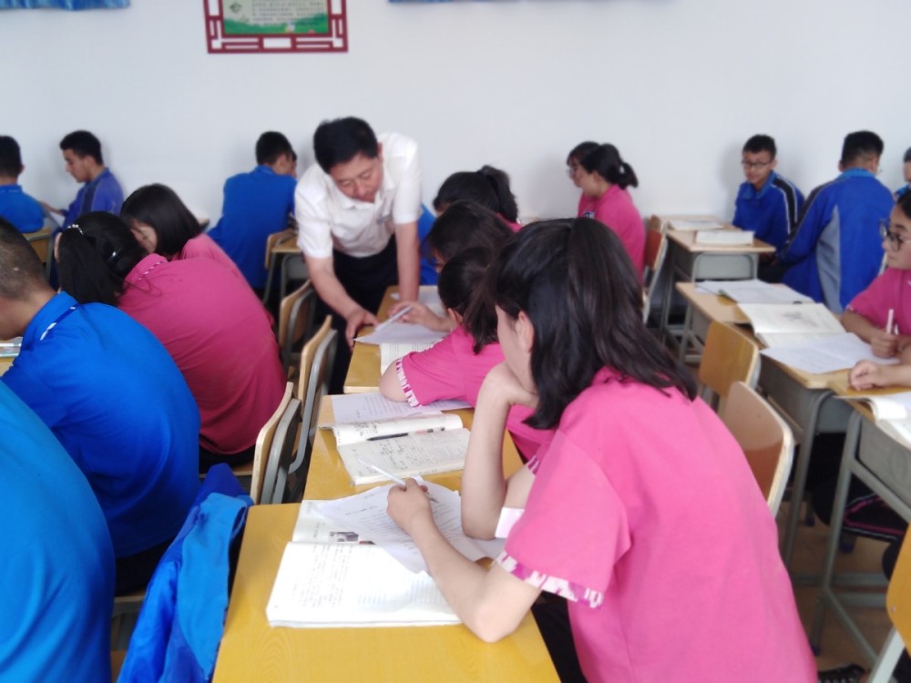 郝占军|“放牛班”的特殊语文课