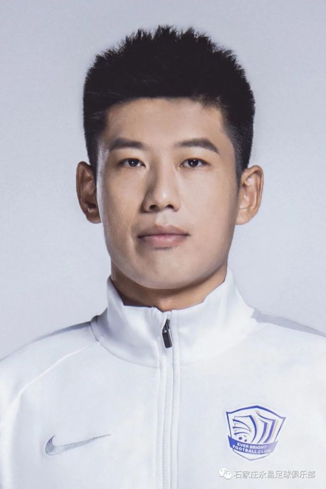 队医:秦    伟丨队医:安德力翻译:周卿丨队医:李刚翻译:张凯旋丨翻译