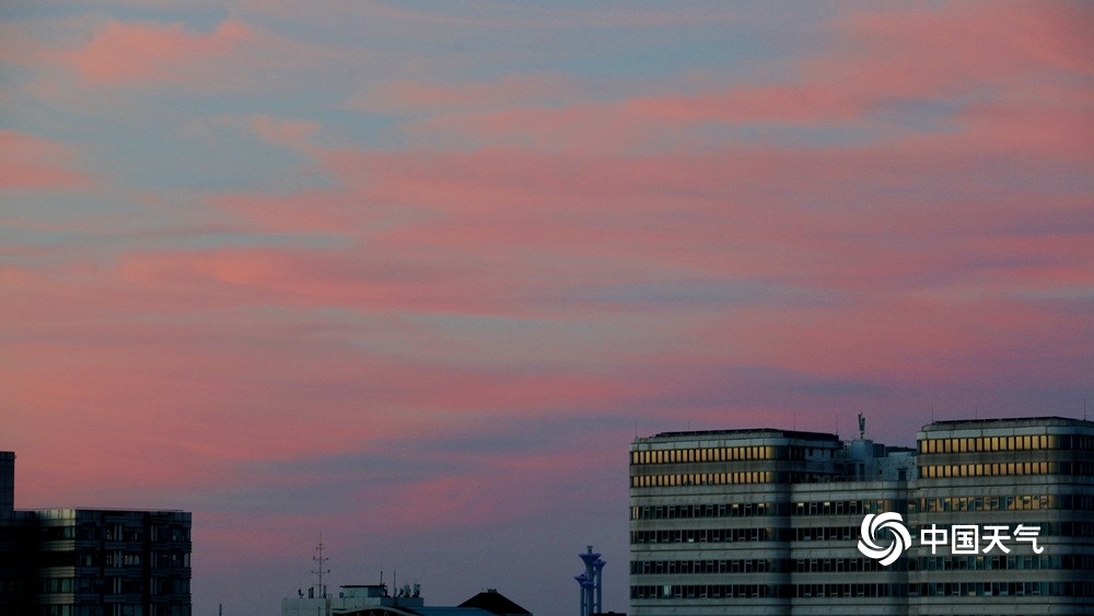北京|迷人！粉红色晚霞扮靓北京的天空