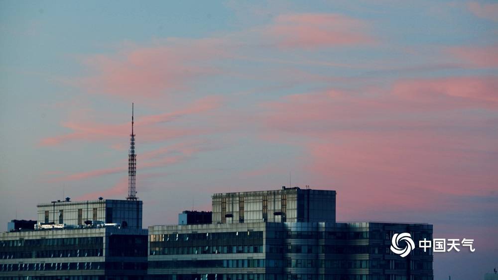 北京|迷人！粉红色晚霞扮靓北京的天空