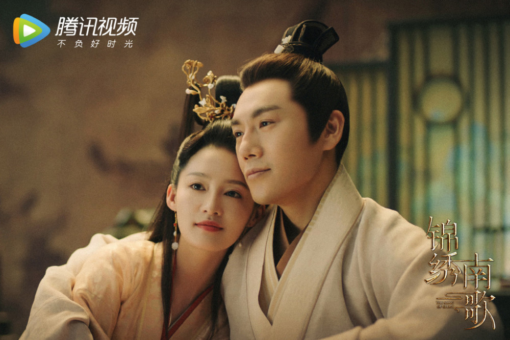 李沁|李沁《狼殿下》暑期开播，造型不输沈骊歌，男二肖战桀骜帅气