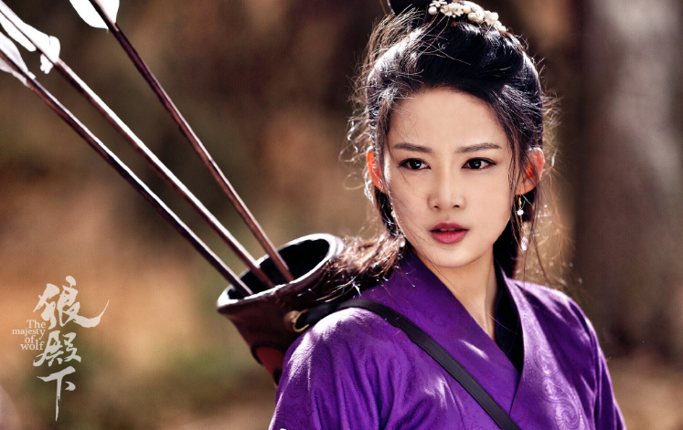 李沁|李沁《狼殿下》暑期开播，造型不输沈骊歌，男二肖战桀骜帅气