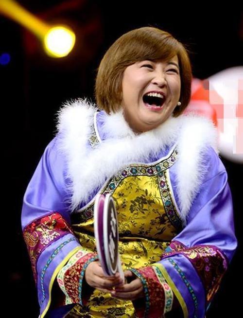 谢娜|谢娜与贾玲搞笑风格相似，为什么贾玲讨喜，谢娜却总是挨骂？