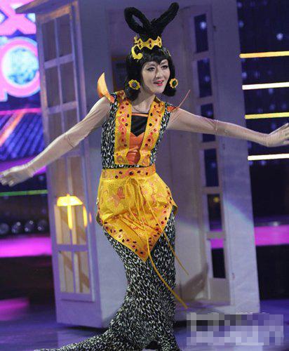 谢娜|谢娜与贾玲搞笑风格相似，为什么贾玲讨喜，谢娜却总是挨骂？