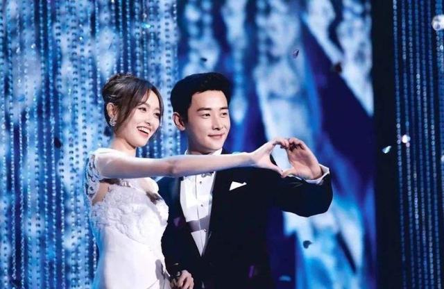 罗晋|罗晋与唐嫣婚变？罗晋和助理状态暧昧，挽手摸头，走张丹峰老路？