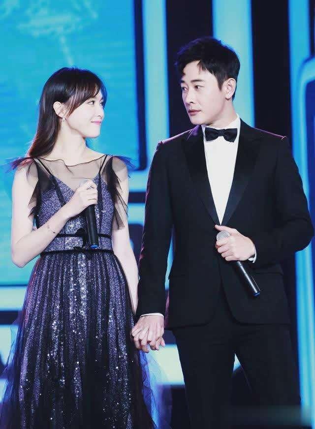 罗晋|罗晋与唐嫣婚变？罗晋和助理状态暧昧，挽手摸头，走张丹峰老路？