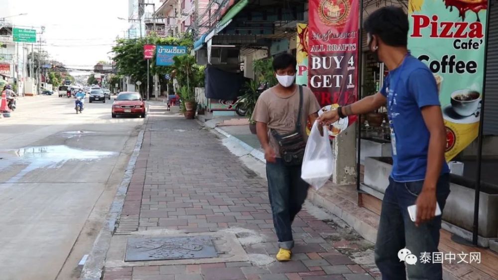 萧条成|疫情下的泰国：“不夜城”萧条，许多打工者失业后被迫流浪