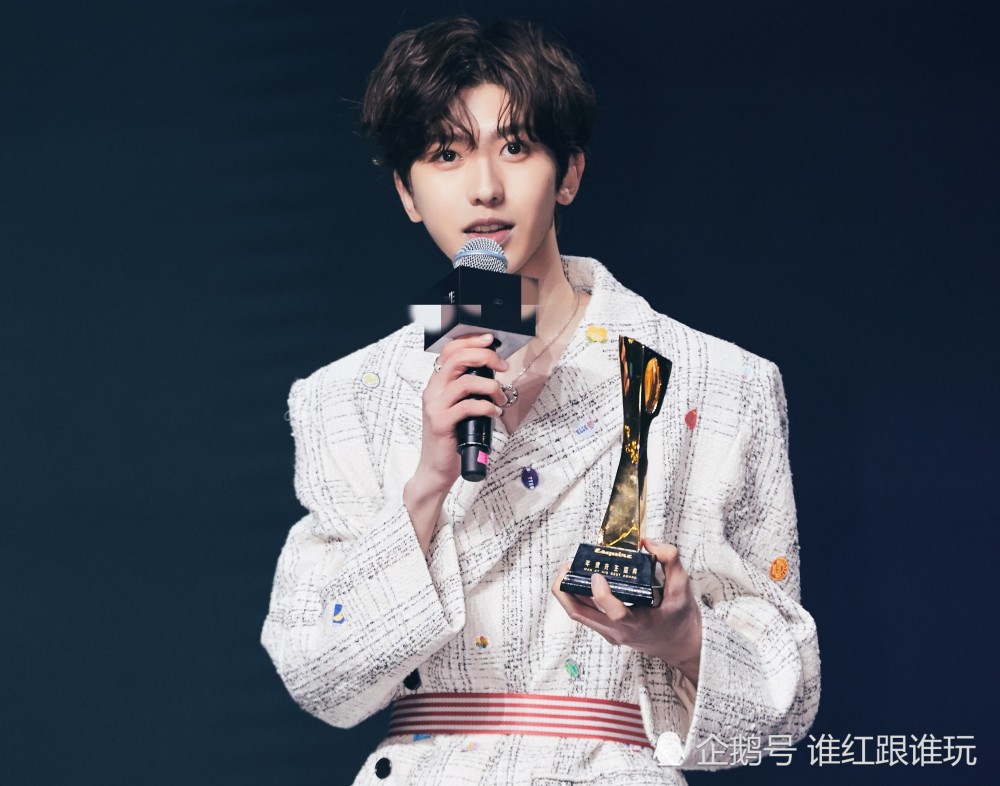 蔡徐坤|先别急着质疑，大数据告诉你：蔡徐坤这3个奖，拿的值得！