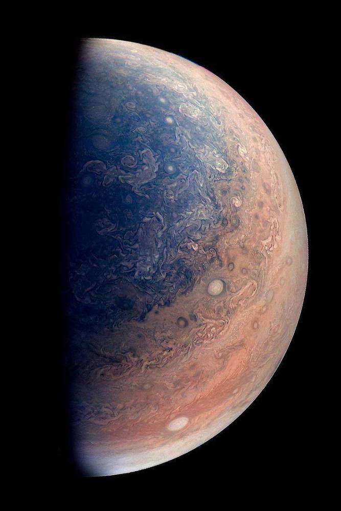 海王星|海王星的天空之色是什么？