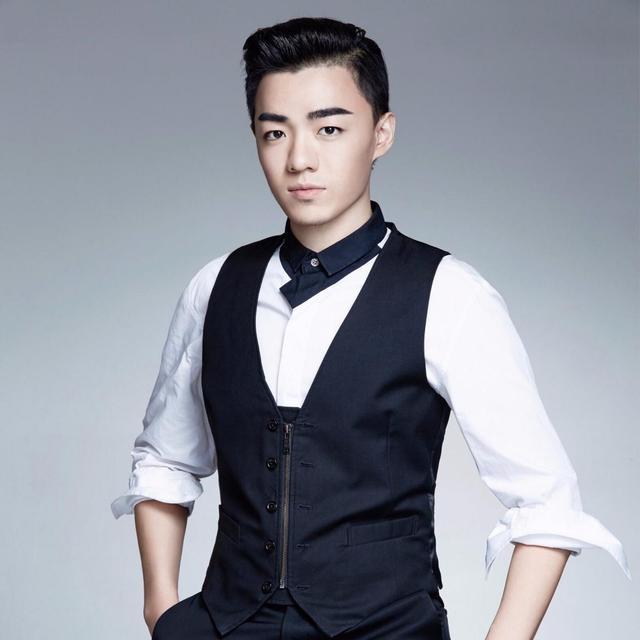 千差万别李双江之子李天一入狱7年金铁霖之子金圣权早已成名