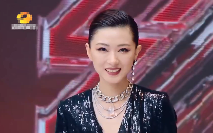 乘风破浪的姐姐|《乘风破浪的姐姐》：从人气王到“恶人榜”，万茜究竟做错了什么？