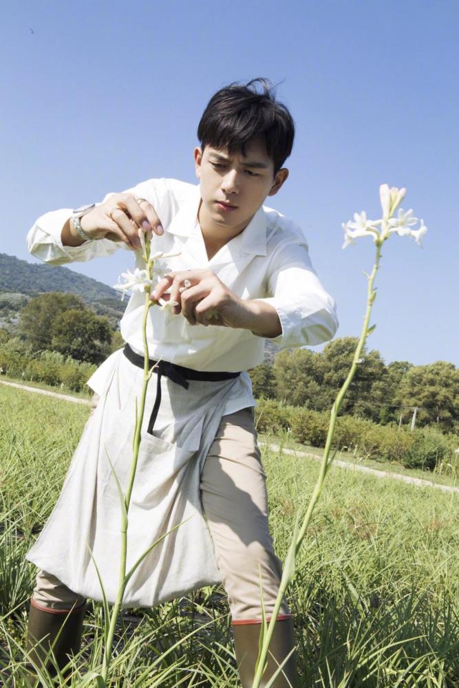 追星族|从“追星族”到“饭圈”，有什么差别？该倡导什么样的追星文化？