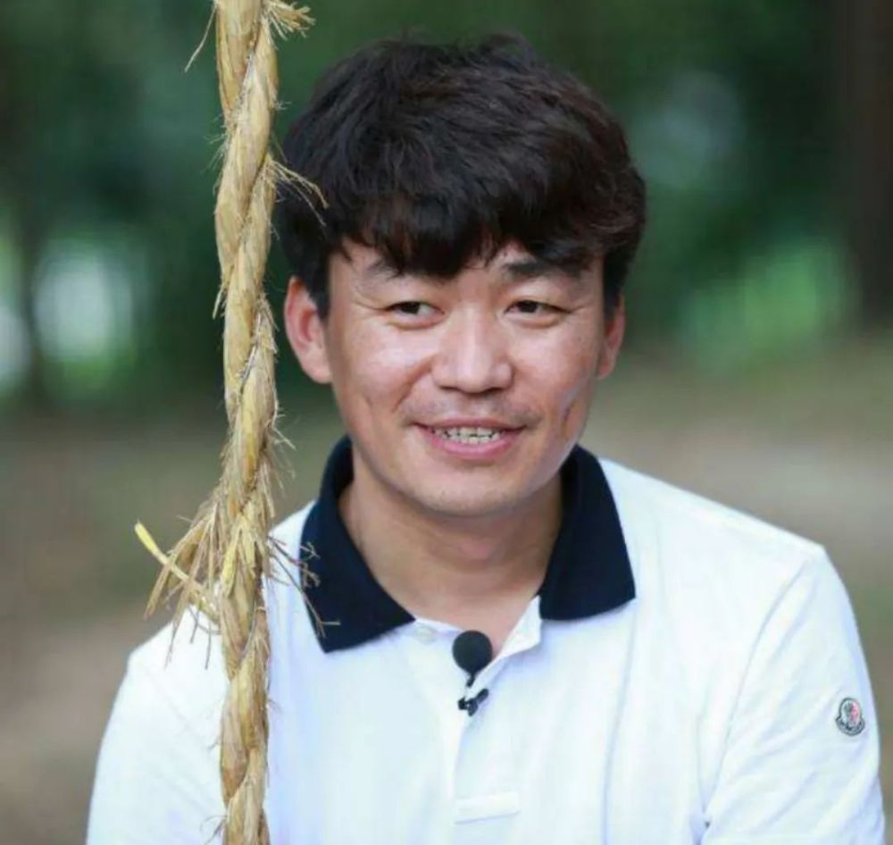 王宝强|离婚4年后王宝强并不幸福，女友被爆有私生子，疑似第二个马蓉？