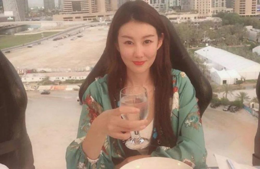 王宝强|离婚4年后王宝强并不幸福，女友被爆有私生子，疑似第二个马蓉？