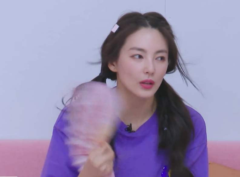 张含韵|《浪姐》最聪明的人：怼得了伊能静，护得了张含韵，管得了蓝盈莹