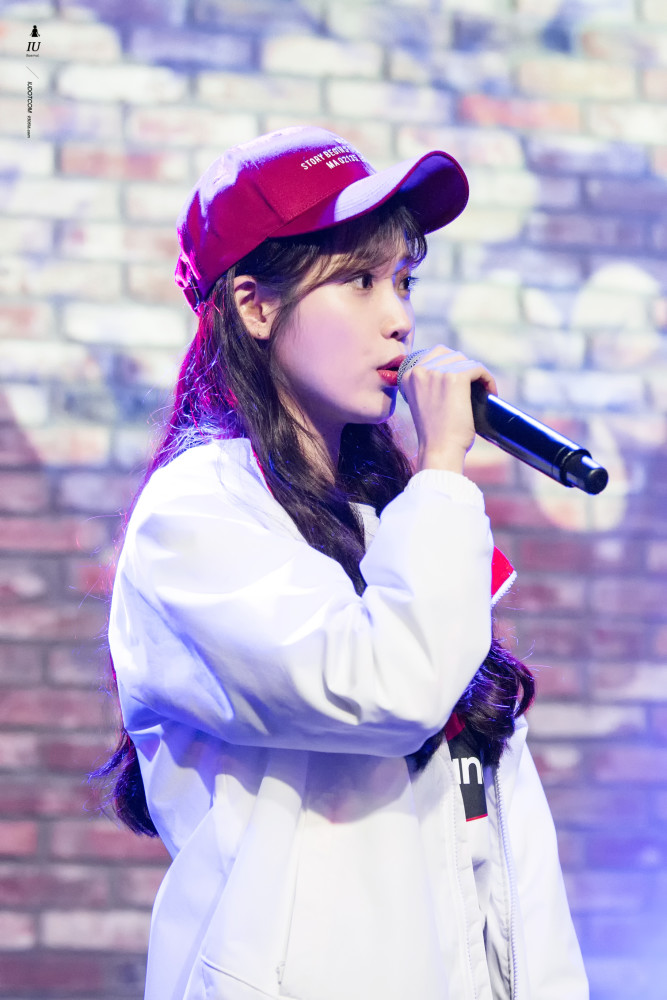 美丽动人的iu李知恩,爱娜来查收了吗?