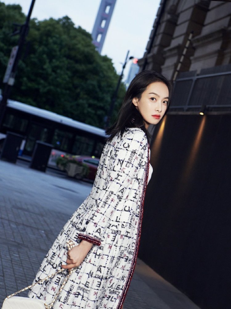 明日之子4|《明日之子4》，导师欧阳娜娜暗黑春丽造型惹众议，网友：A爆了