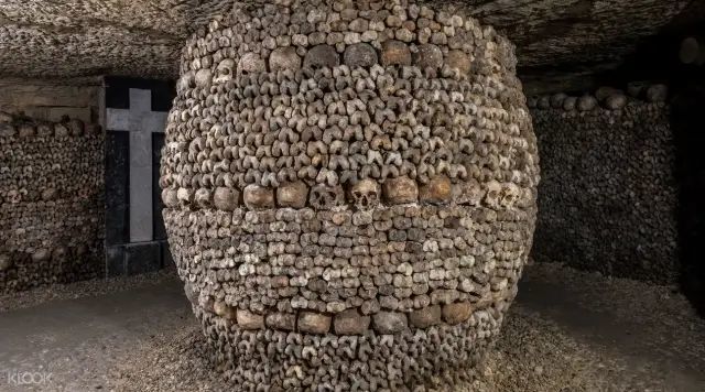 墓穴|巴黎地下公墓，十大让你背后一凉的事实