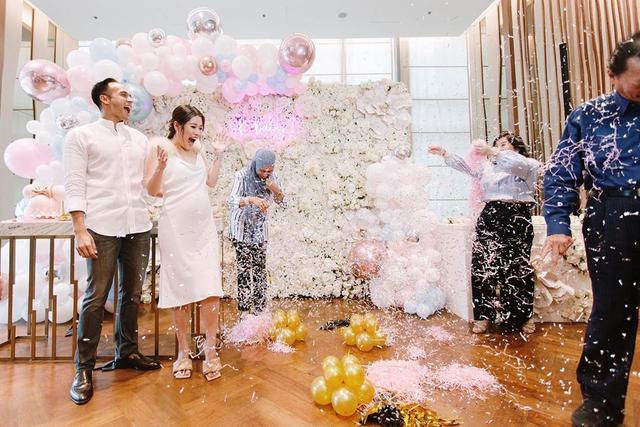 朱丽倩|朱丽倩表妹宣布当妈一胎得女，老公和爸爸都是豪门这女儿太金贵了