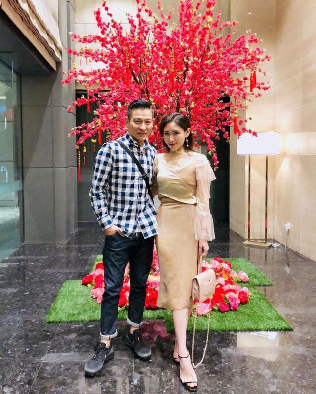 朱丽倩|朱丽倩表妹宣布当妈一胎得女，老公和爸爸都是豪门这女儿太金贵了