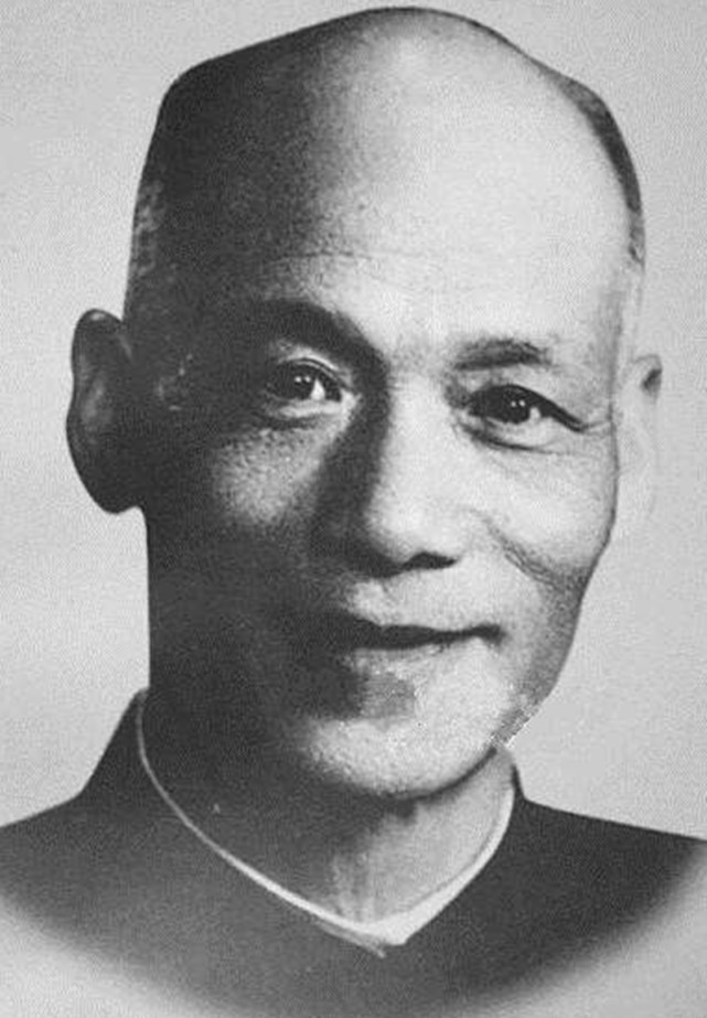 第七兵团司令裴昌会,率十万大军"和平起义",晚年的结局如何?