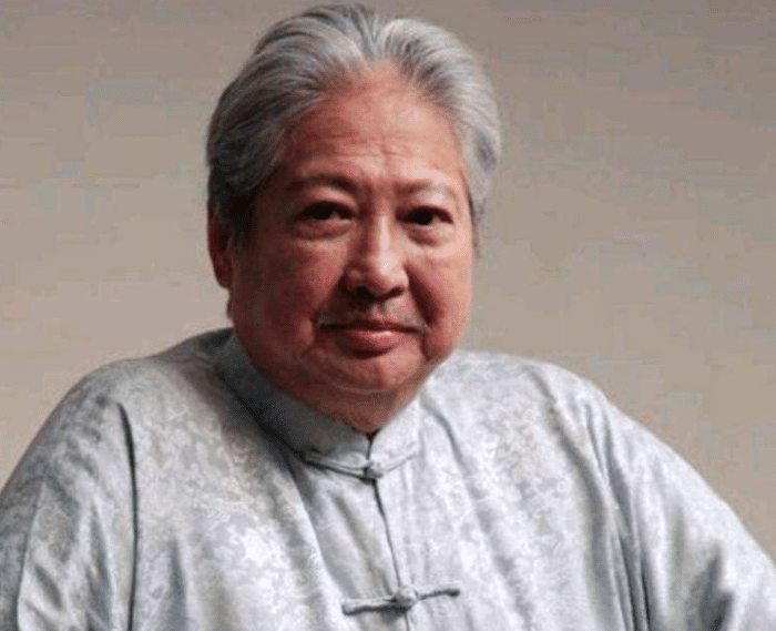 洪金宝|洪金宝36岁女儿至今未嫁，当网友看到照片后才明白，这谁敢娶？