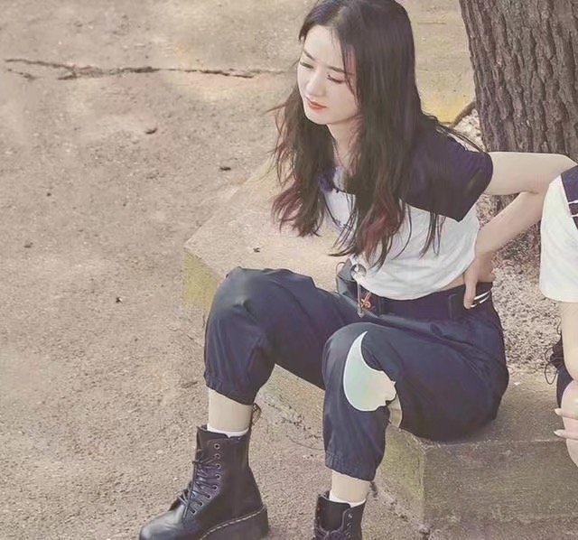 中餐厅4|王俊凯《中餐厅4》路透曝光，无意间显示饭店价格，便宜的不真实