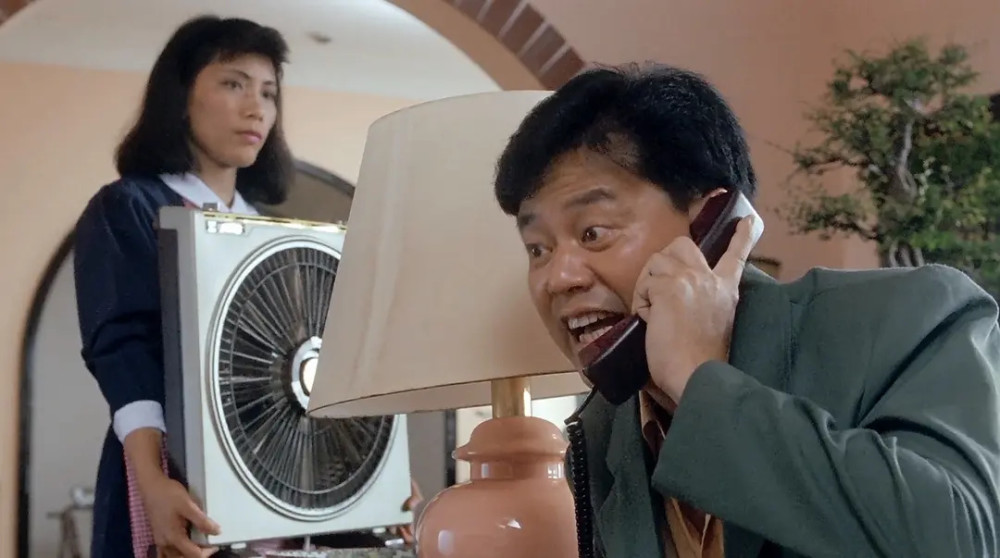 周星驰|不是只有周星驰才会无厘头喜剧，刘德华29年前这部喜剧电影，不输星爷！