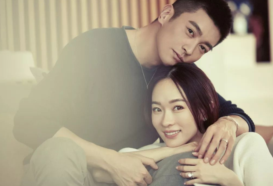 霍思燕|霍思燕夫妇为见“哎哟喂”望眼欲穿，俩人对妹妹宠极了，待遇比亲儿子还亲